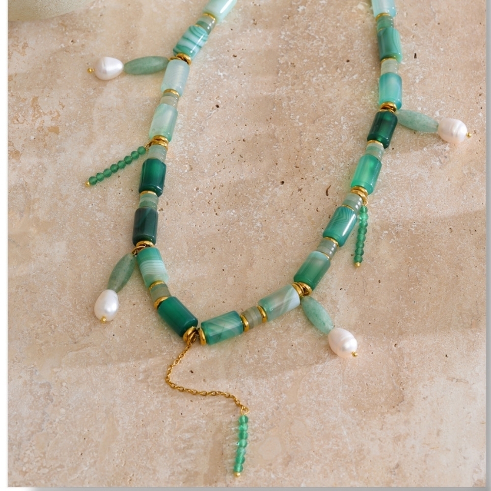 NWOT Natural Aventurine Stone  & Pearl Necklace